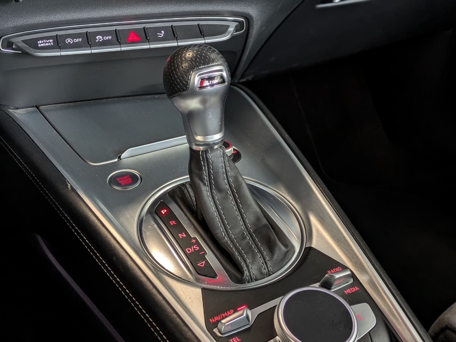 AUDI TT 2.0 TFSI 230cv Quattro S tronic 6 S line / Bang et Olufsen / Virtual Cockpit / Drive Select — photo 12