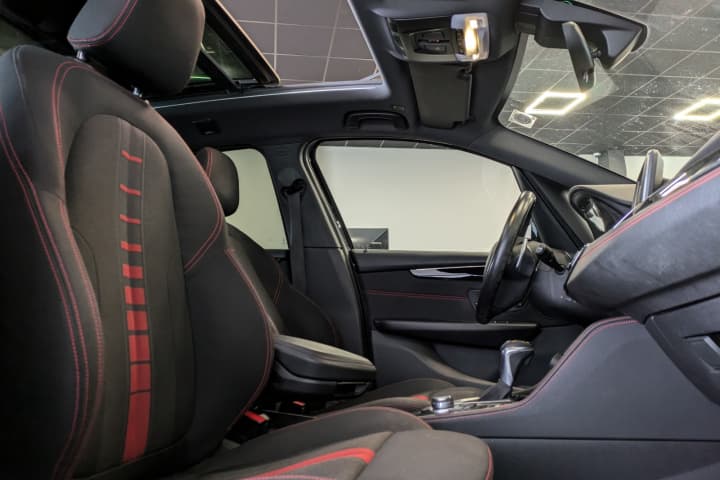 BMW SERIE 2 218d 150cv Lounge A / Toit Ouvrant / Camera / GPS — photo 5
