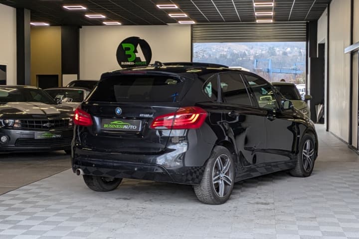 BMW SERIE 2 218d 150cv Lounge A / Toit Ouvrant / Camera / GPS — photo 8