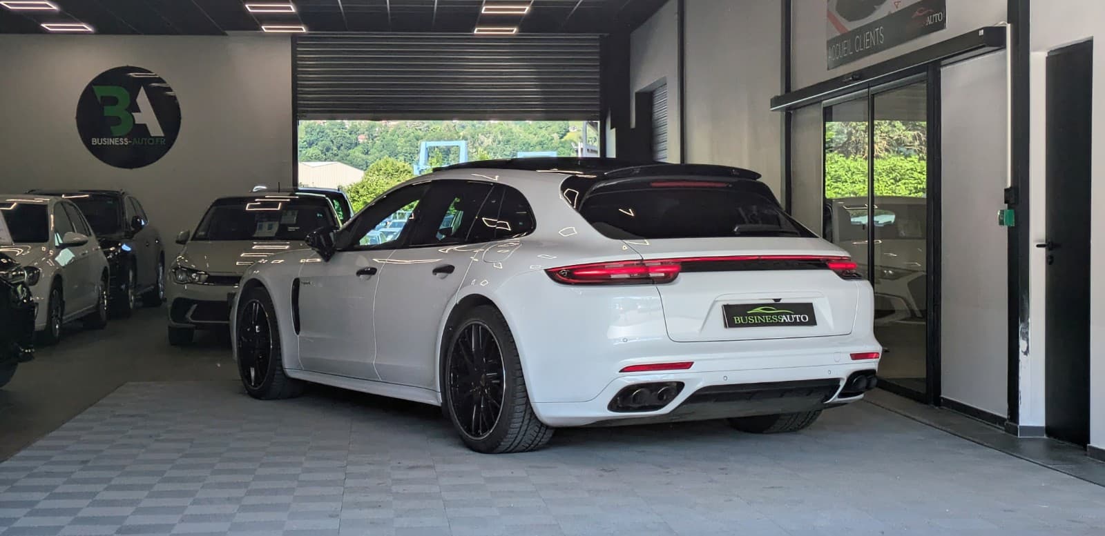 PORSCHE PANAMERA Turbo S 4.0 V8 680cv PDK Hybrid Sport Turismo / Blanc Carrara / 53000€ d'options — photo 11