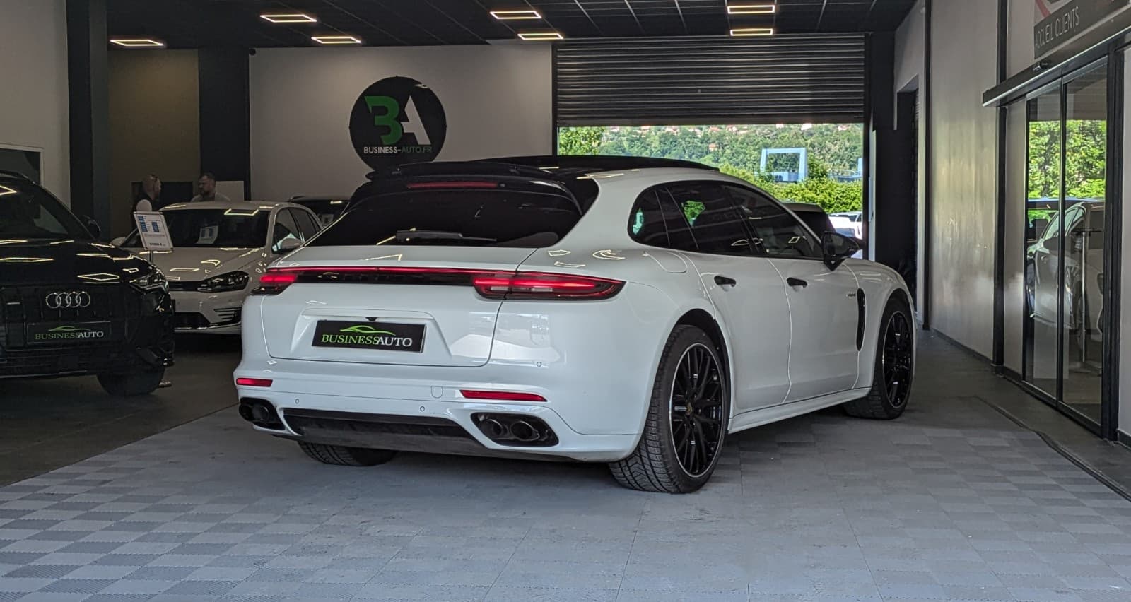 PORSCHE PANAMERA Turbo S 4.0 V8 680cv PDK Hybrid Sport Turismo / Blanc Carrara / 53000€ d'options — photo 10