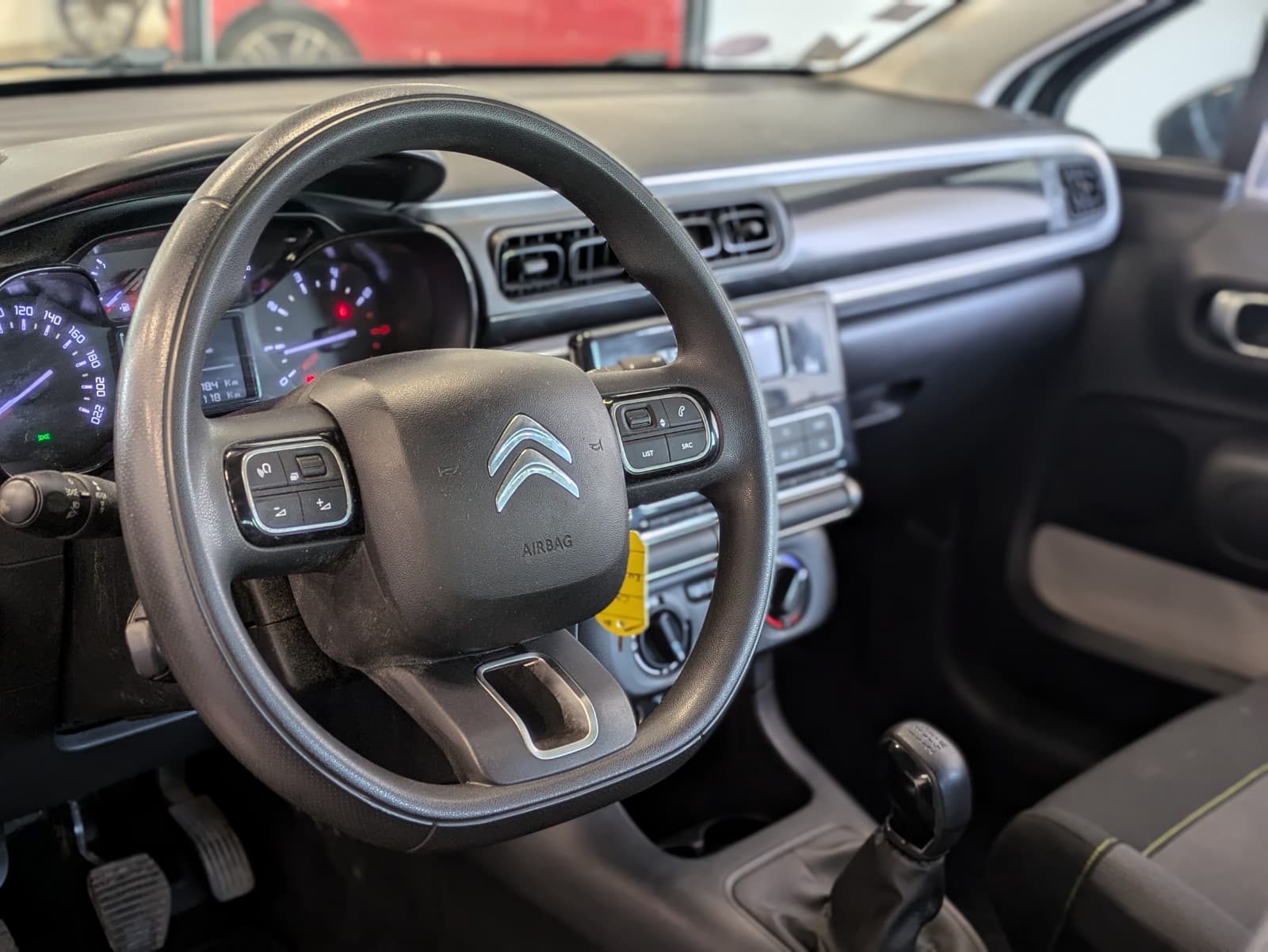 CITROEN C3 ESSENCE 82cv Live / 5 Portes / Attelage / Crit'Air 1 — photo 7