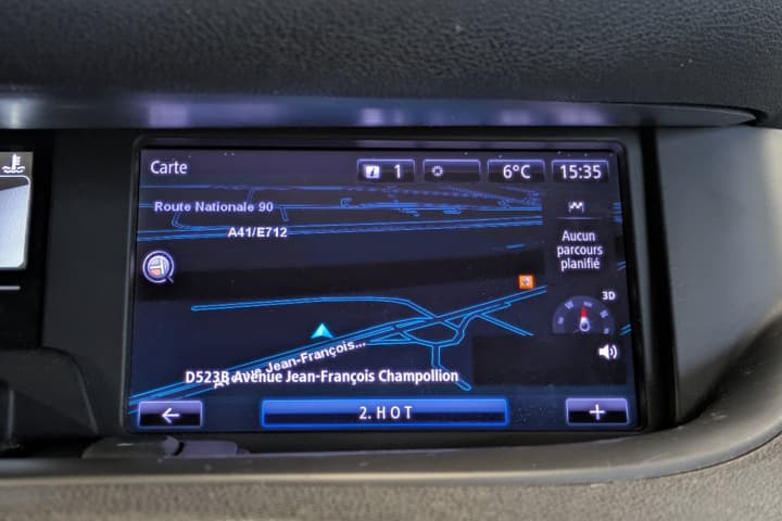 RENAULT SCENIC TCe 130cv Energy Bose Edition / GPS / Caméra de recul / Bluetooth — photo 11