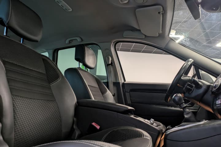 RENAULT SCENIC TCe 130cv Energy Bose Edition / GPS / Caméra de recul / Bluetooth — photo 7