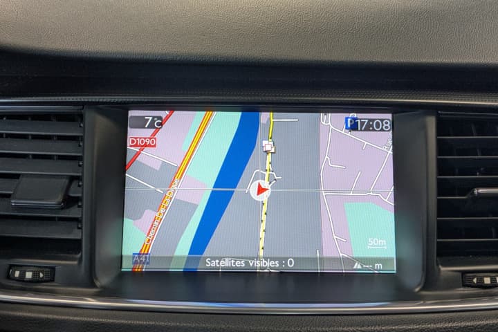 PEUGEOT 508 2.0 HDi 163ch FAP BMP6 + Electric 37ch Allure — photo 7