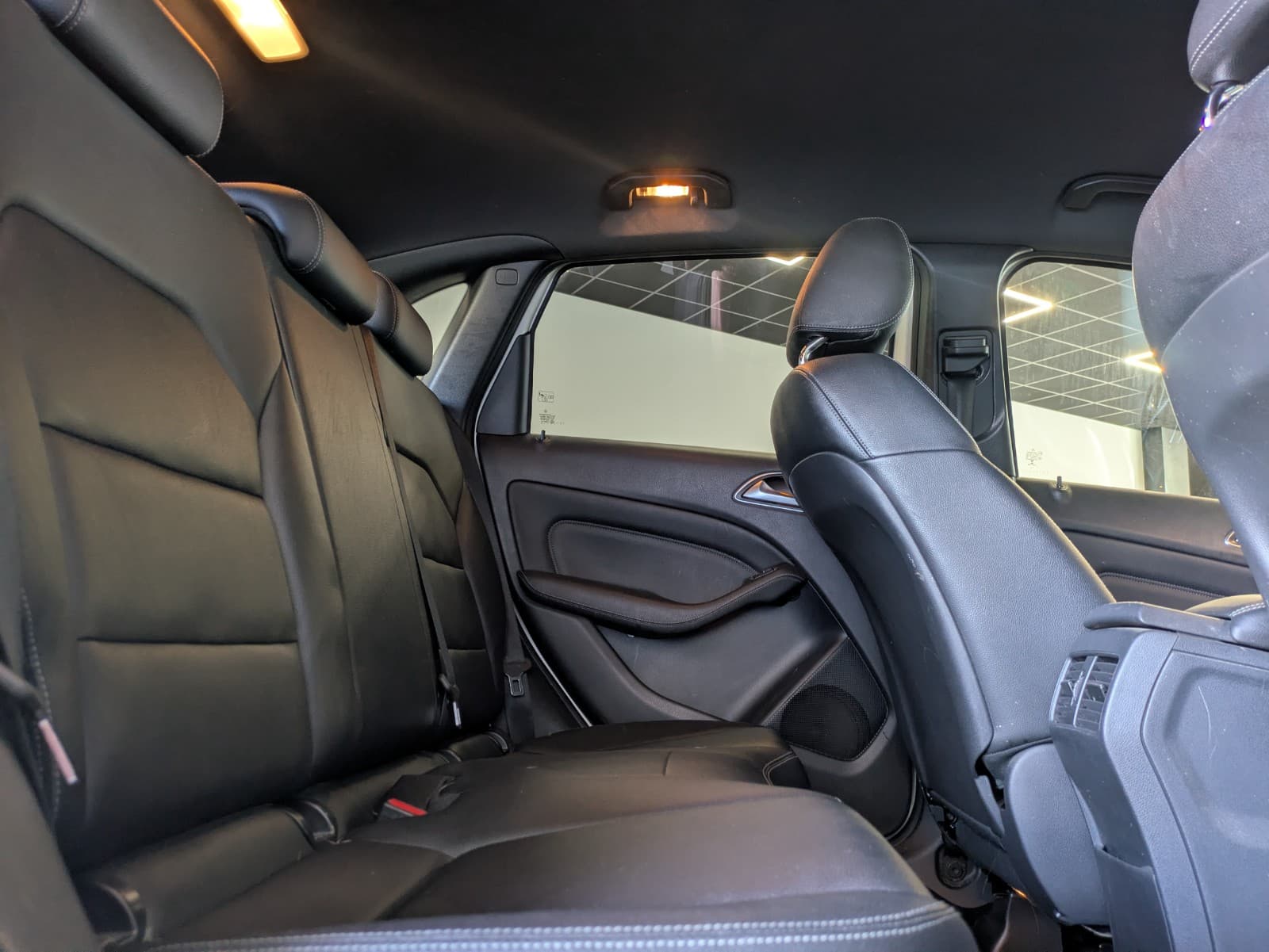 MERCEDES CLASSE B 200 d 136cv 7-G DCT Sensation / GPS / Cuir / Camera — photo 4