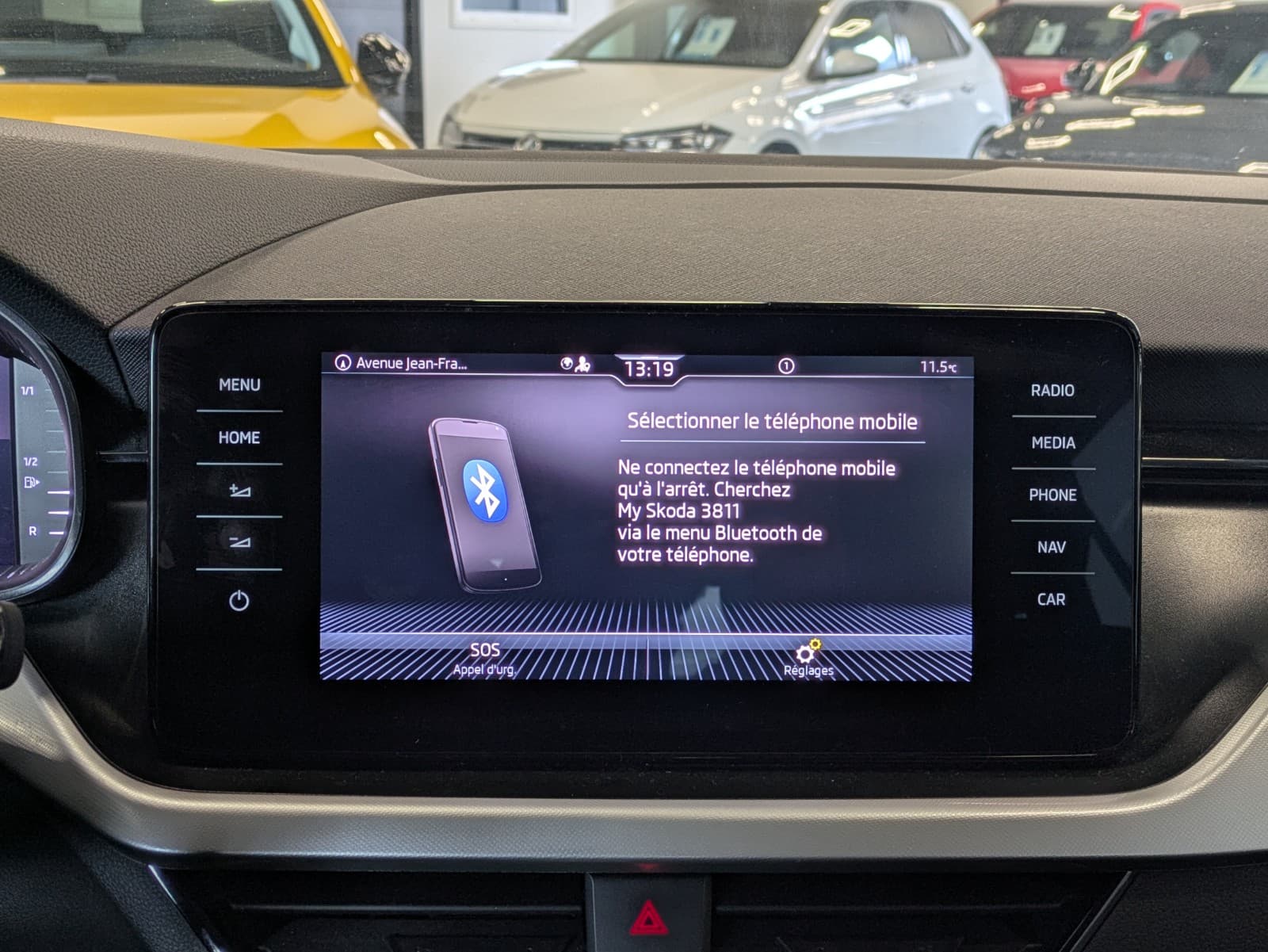 SKODA SCALA 1.6 TDI 116 ch DSG7 Business / Carplay / Aide au stationnement / GPS — photo 12