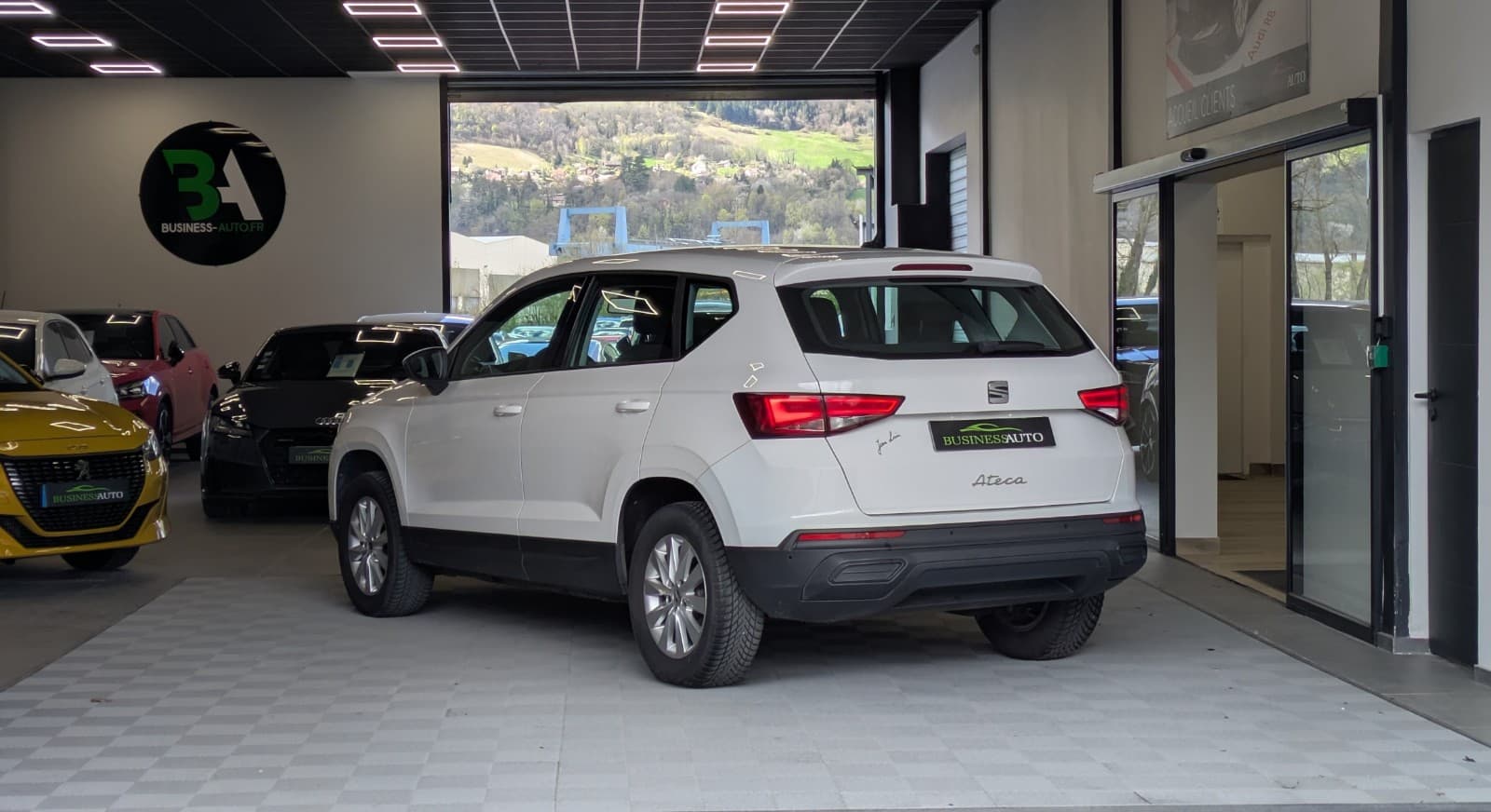 SEAT ATECA 1.0 TSI 110 ch Start/Stop Reference / Keyless Go / Ecran Tactile / Crit'air 1 — photo 9