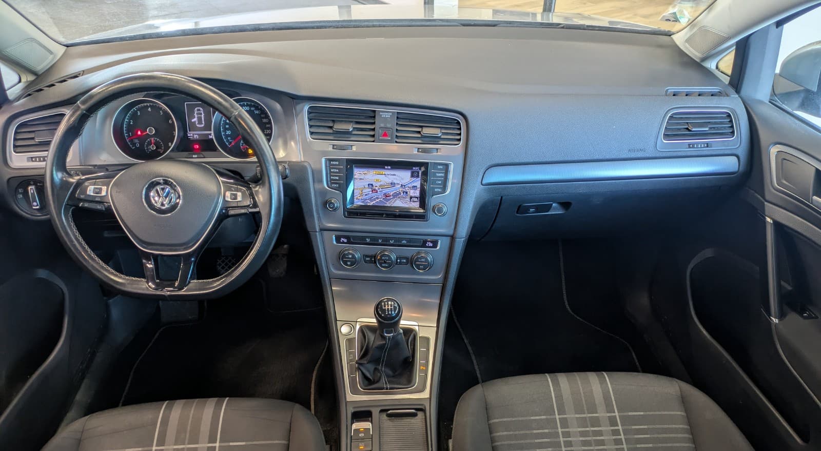 VOLKSWAGEN GOLF 1.4 TSI 122cv BMT Lounge / Camera / GPS / Keyless GO / Crit'Air 1 — photo 3