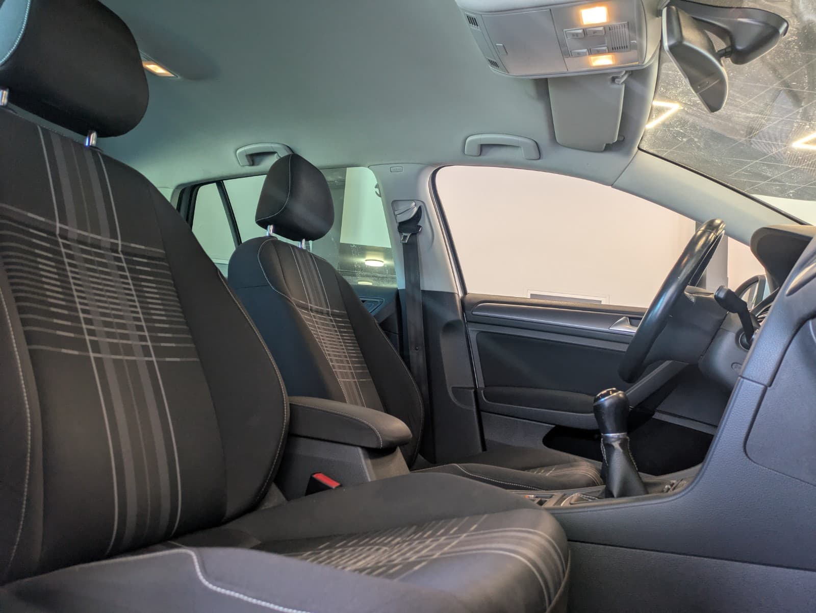 VOLKSWAGEN GOLF 1.4 TSI 122cv BMT Lounge / Camera / GPS / Keyless GO / Crit'Air 1 — photo 5