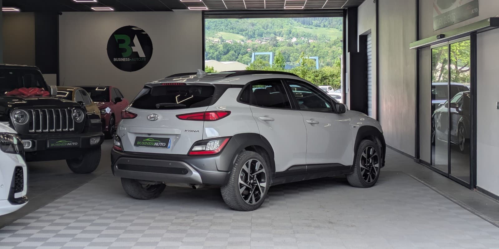 HYUNDAI KONA 1.6 CRDi 136cv DCT-7 Hybrid 48V Executive / GPS / CarPlay / Caméra de recul — photo 9