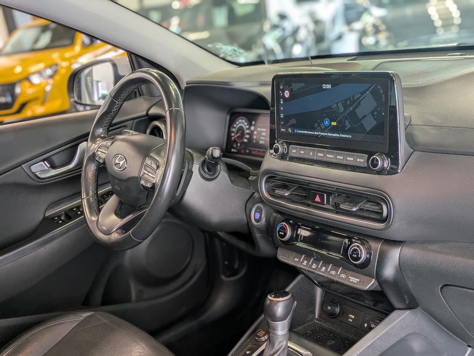 HYUNDAI KONA 1.6 CRDi 136cv DCT-7 Hybrid 48V Executive / GPS / CarPlay / Caméra de recul — photo 6