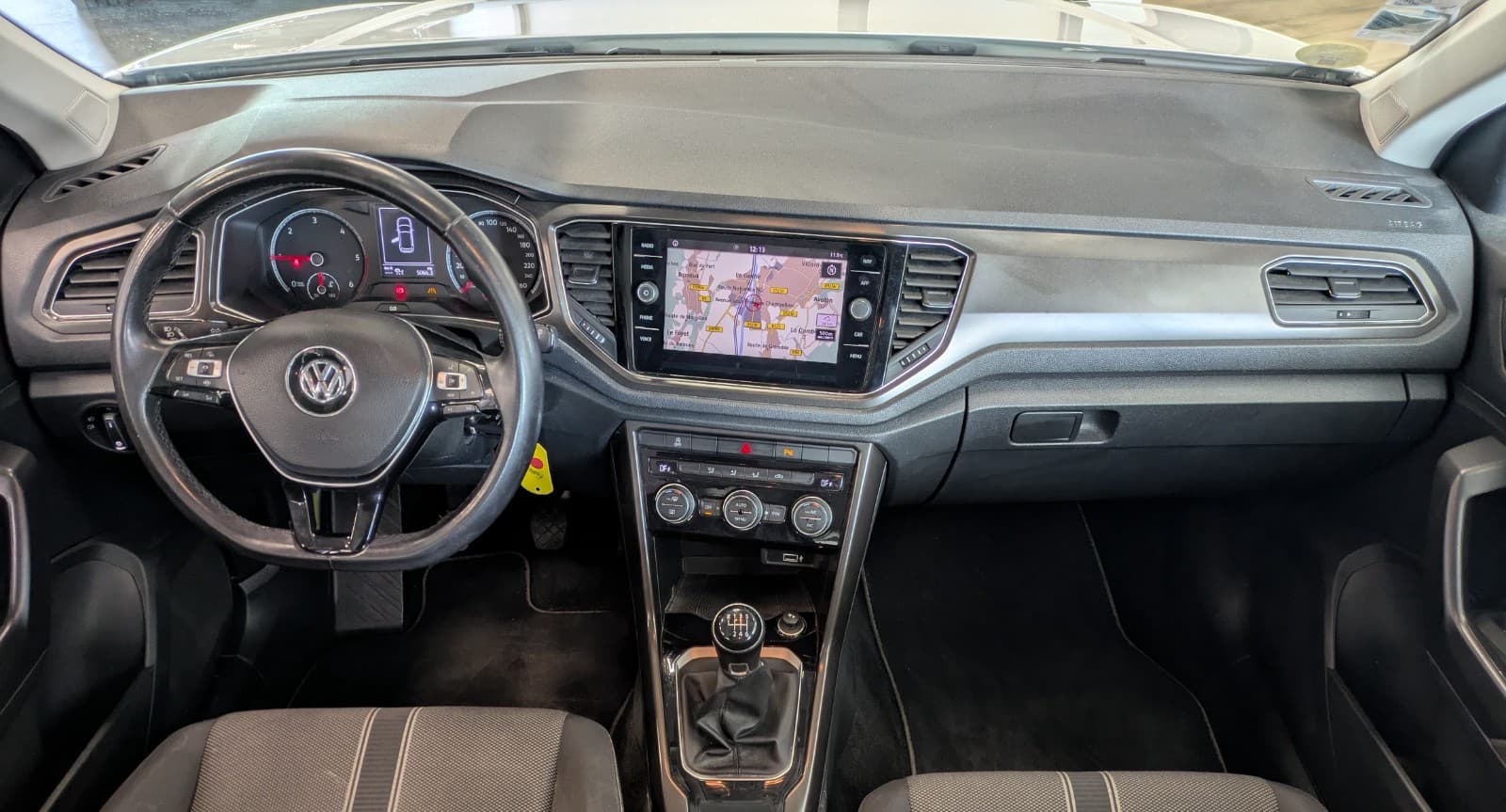VOLKSWAGEN T-ROC 1.6 TDI 115cv Start/Stop BVM6 Lounge / GPS / Caméra de recul / Bluetooth — photo 3