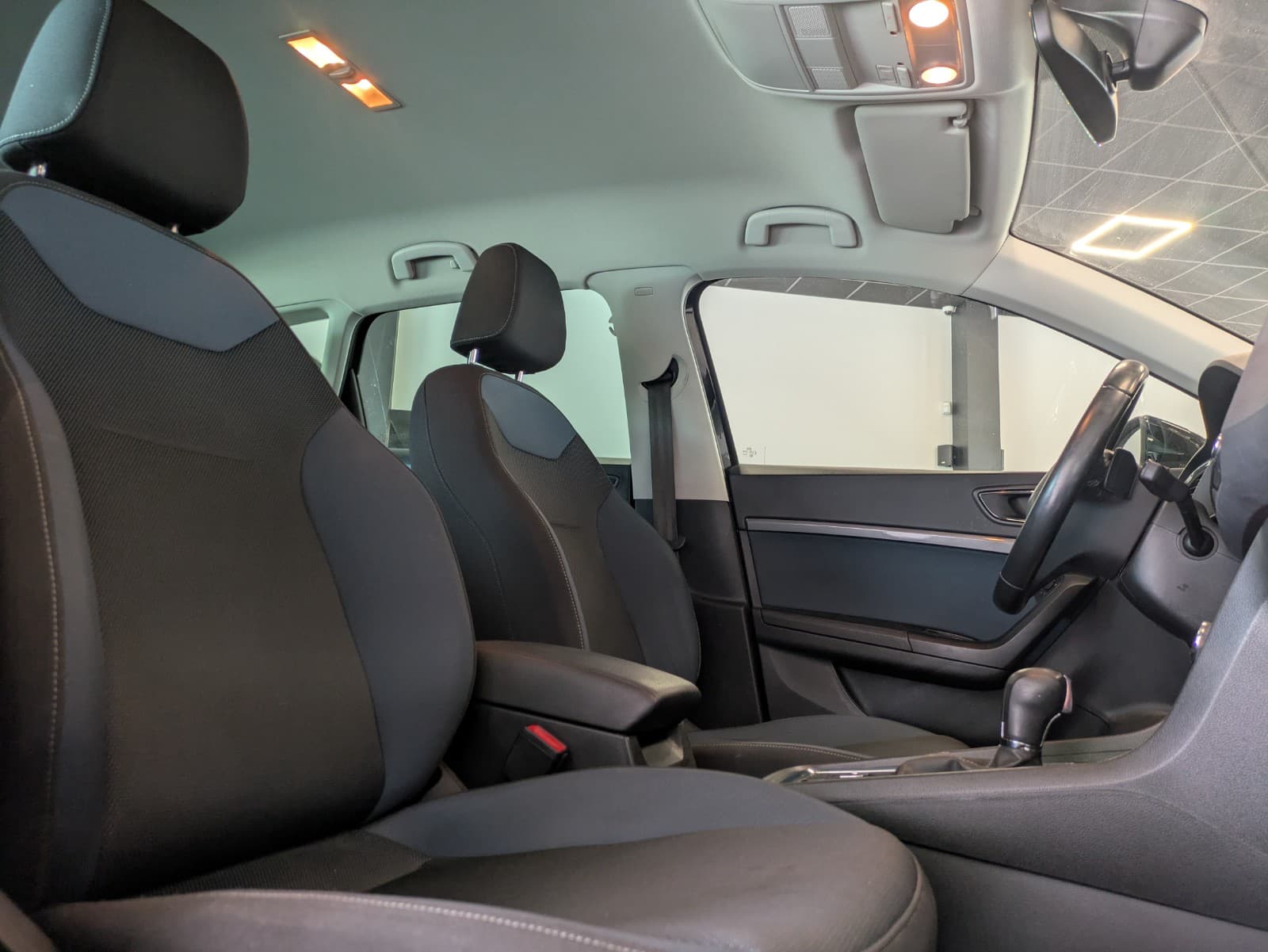 SEAT ATECA 1.5 TSI 150cv ACT Start/Stop DSG7 Style / GPS / Caméra de recul / CarPlay — photo 5