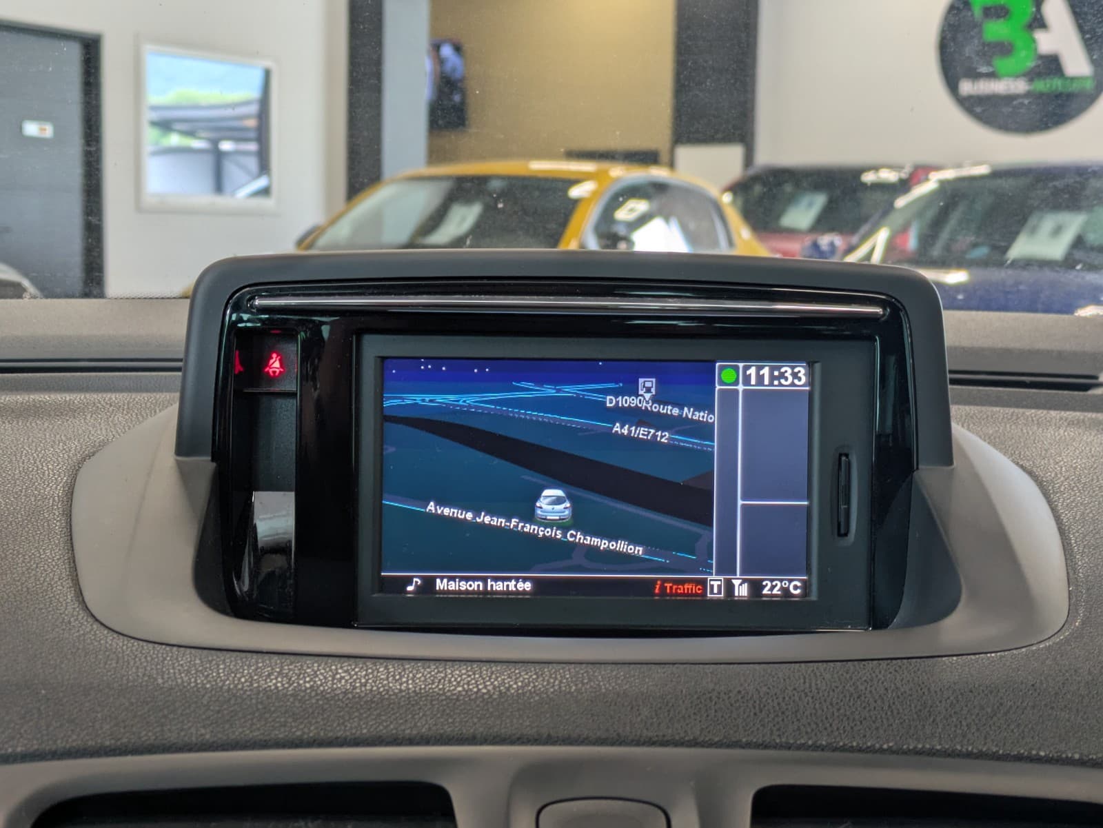 RENAULT MEGANE TCE 130cv Energy eco2 Limited / GPS / Bluetooth / Crit'air 1 — photo 8
