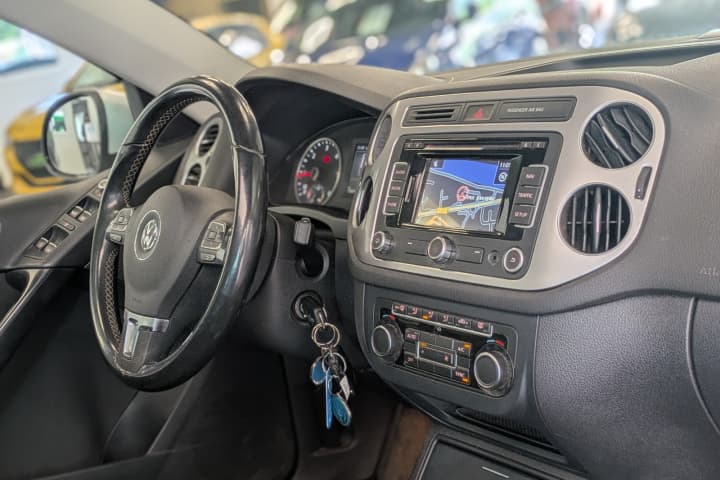 VOLKSWAGEN TIGUAN 2.0 TDI 140 FAP BlueMotion Technology Cup 4Motion DSG7 — photo 7