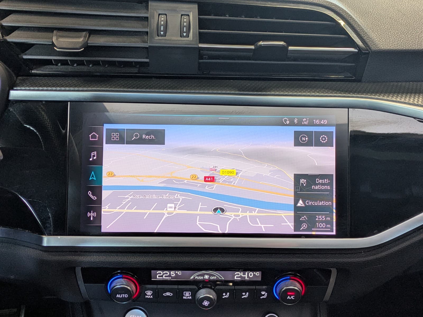 AUDI Q3 40 TFSI 190cv S tronic 7 Quattro S line / Toit Ouvrant / GPS / CarPlay / Caméra de recul / Drive Select — photo 11