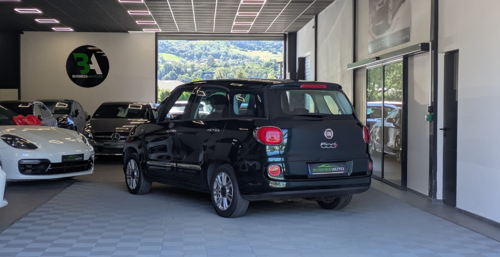 FIAT 500L WAGON MY19 SERIE 7 EURO 6D 1.3 Multijet 95cv S/S Dualogic / 7 Places / Régulateur / Clim Auto — photo 9