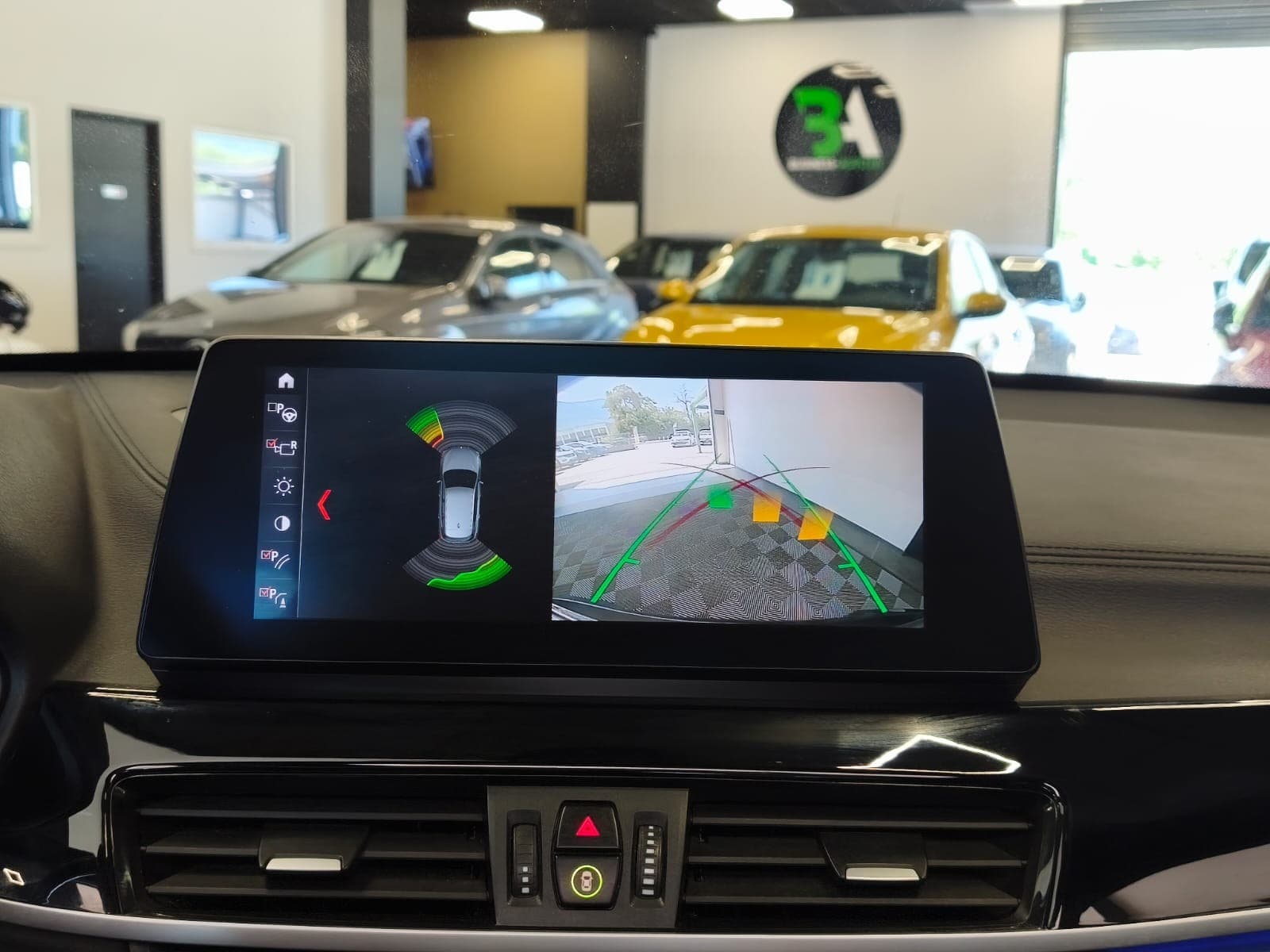 BMW X1 F48 LCI xDrive 18d 150cv BVA8 M Sport / Toit Ouvrant / CarPlay / Camera / Affichage Tete Haute — photo 8