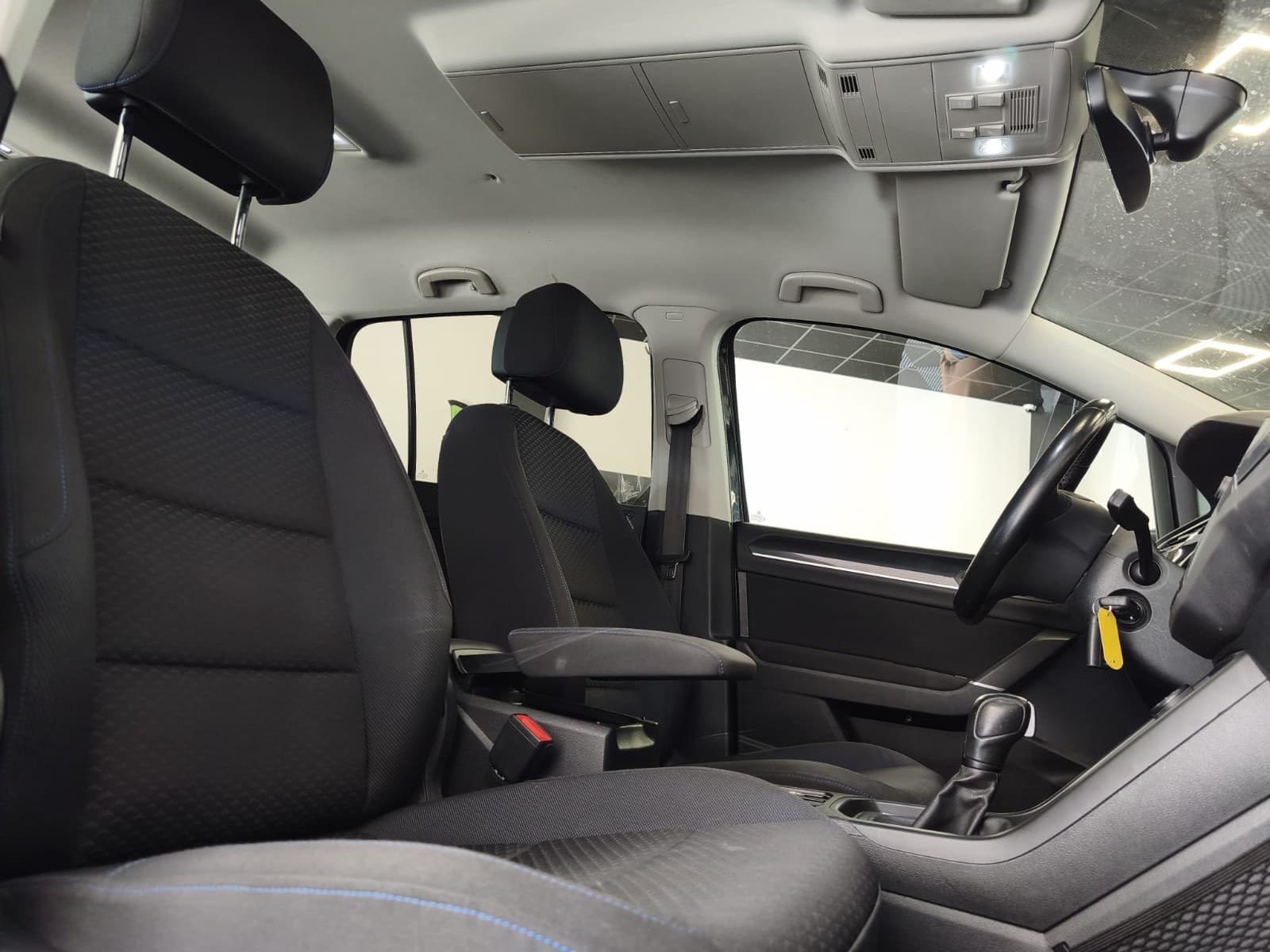VOLKSWAGEN TOURAN 2.0 TDI 150cv DSG7 United / GPS / CarPlay / 7 Places / Attelage — photo 6