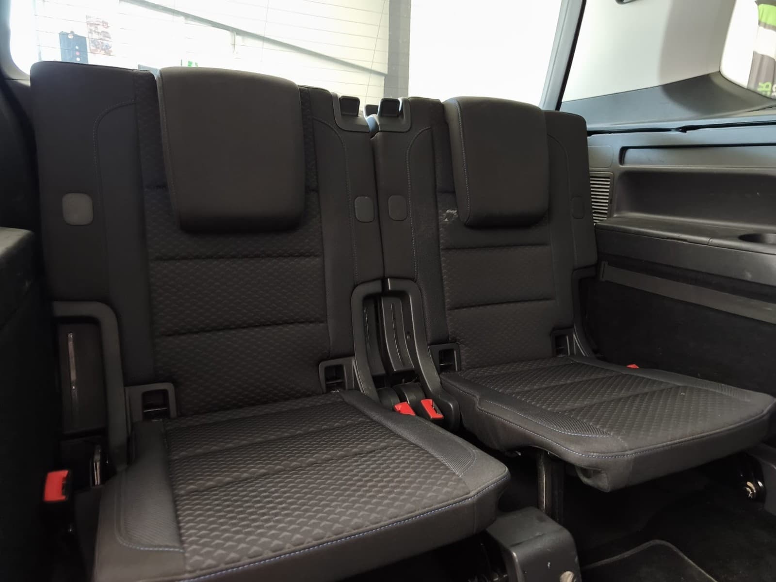 VOLKSWAGEN TOURAN 2.0 TDI 150cv DSG7 United / GPS / CarPlay / 7 Places / Attelage — photo 5