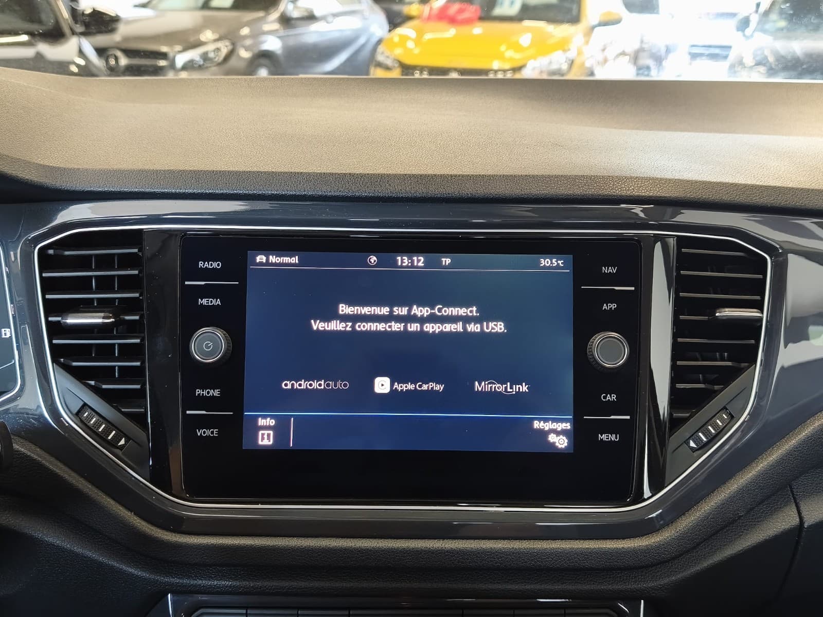 VOLKSWAGEN T-ROC 2.0 TDI 150cv DSG7 4Motion Carat / Virtual Cockpit / CarPlay / Caméra — photo 11