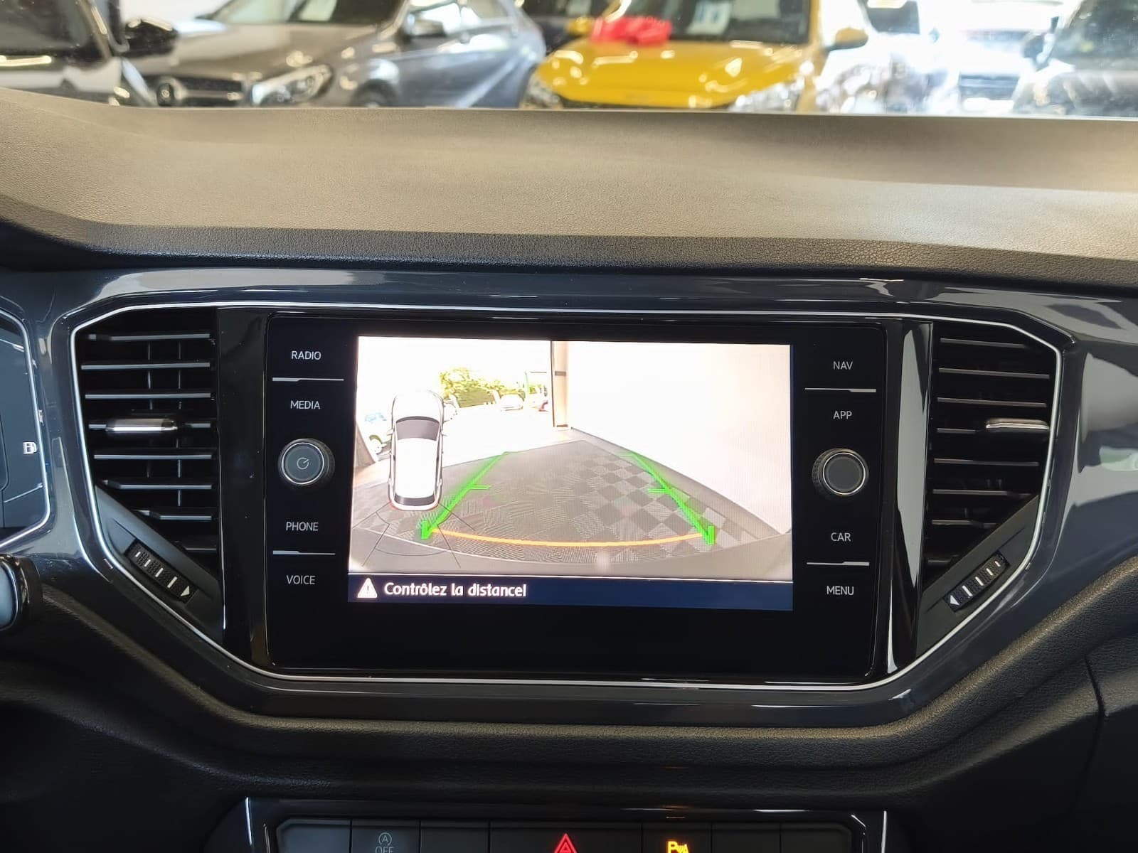 VOLKSWAGEN T-ROC 2.0 TDI 150cv DSG7 4Motion Carat / Virtual Cockpit / CarPlay / Caméra — photo 12