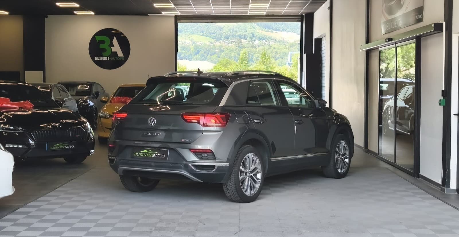 VOLKSWAGEN T-ROC 2.0 TDI 150cv DSG7 4Motion Carat / Virtual Cockpit / CarPlay / Caméra — photo 10
