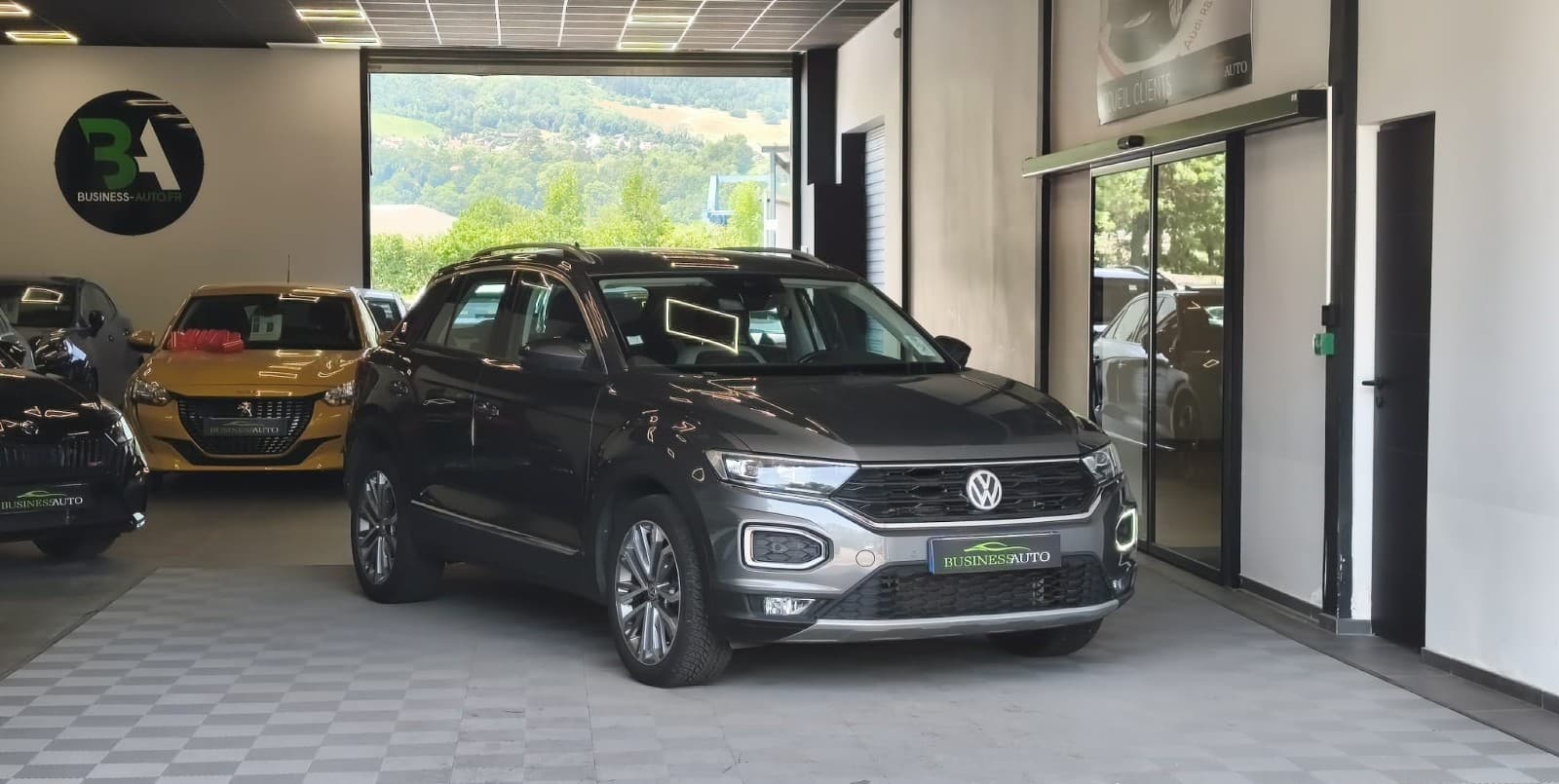 VOLKSWAGEN T-ROC 2.0 TDI 150cv DSG7 4Motion Carat / Virtual Cockpit / CarPlay / Caméra — photo 2