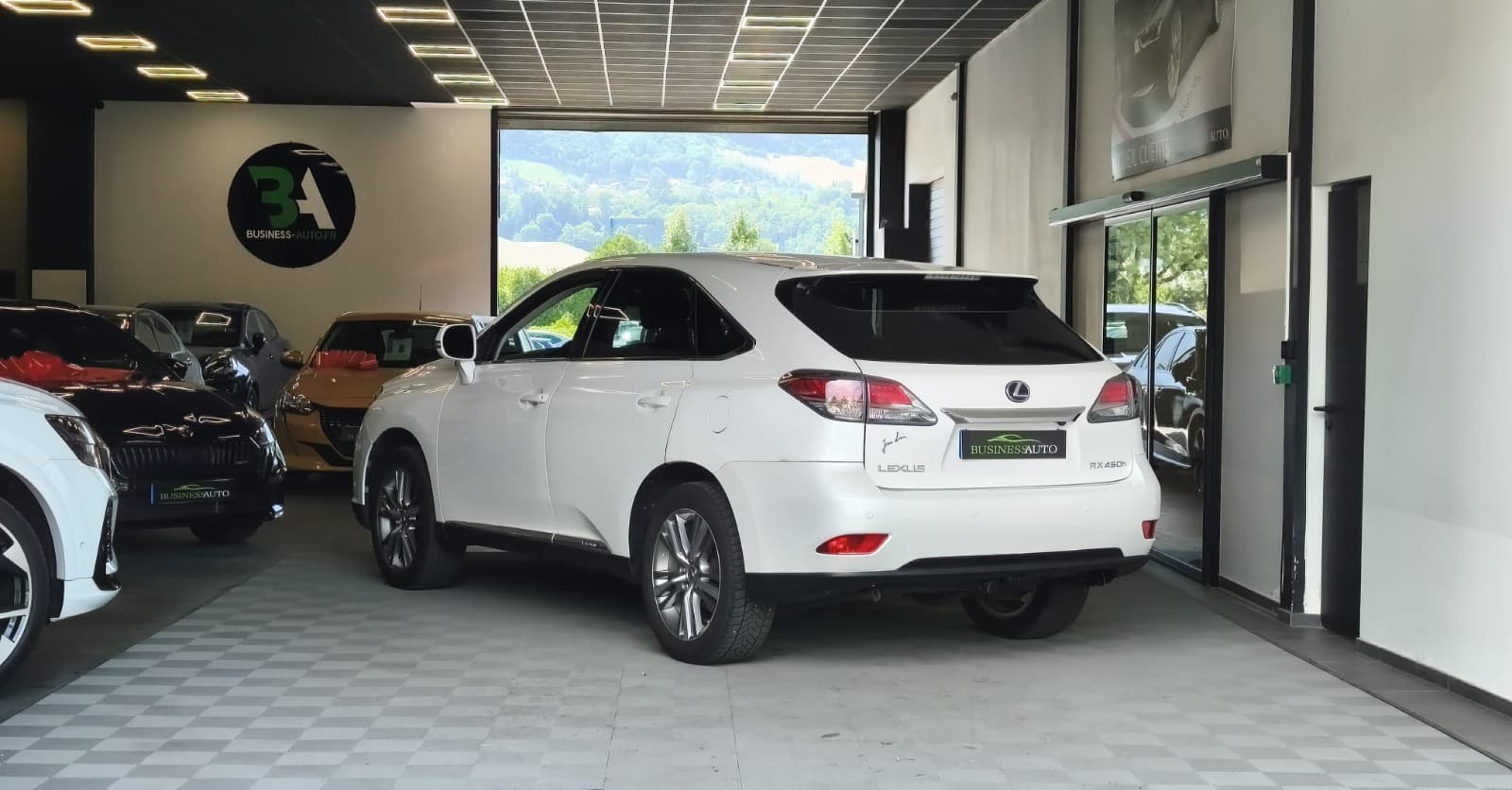 LEXUS RX 3.5 V6 299 AWD Série Limitée 25ème Anniversaire E-CVT — photo 10
