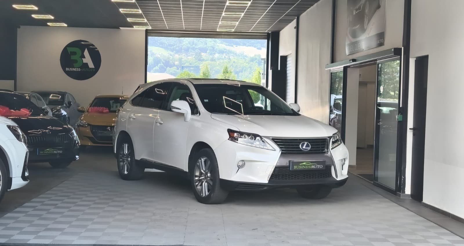 LEXUS RX 3.5 V6 299 AWD Série Limitée 25ème Anniversaire E-CVT — photo 2