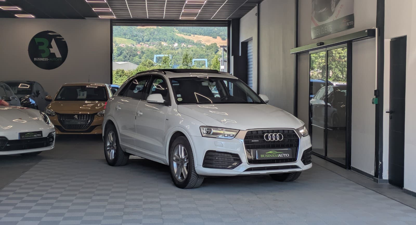 AUDI Q3 2.0 TDI 184cv S tronic 7 Quattro Ambition Luxe / Toit Ouvrant / Pack Sline / Drive Select — photo 2