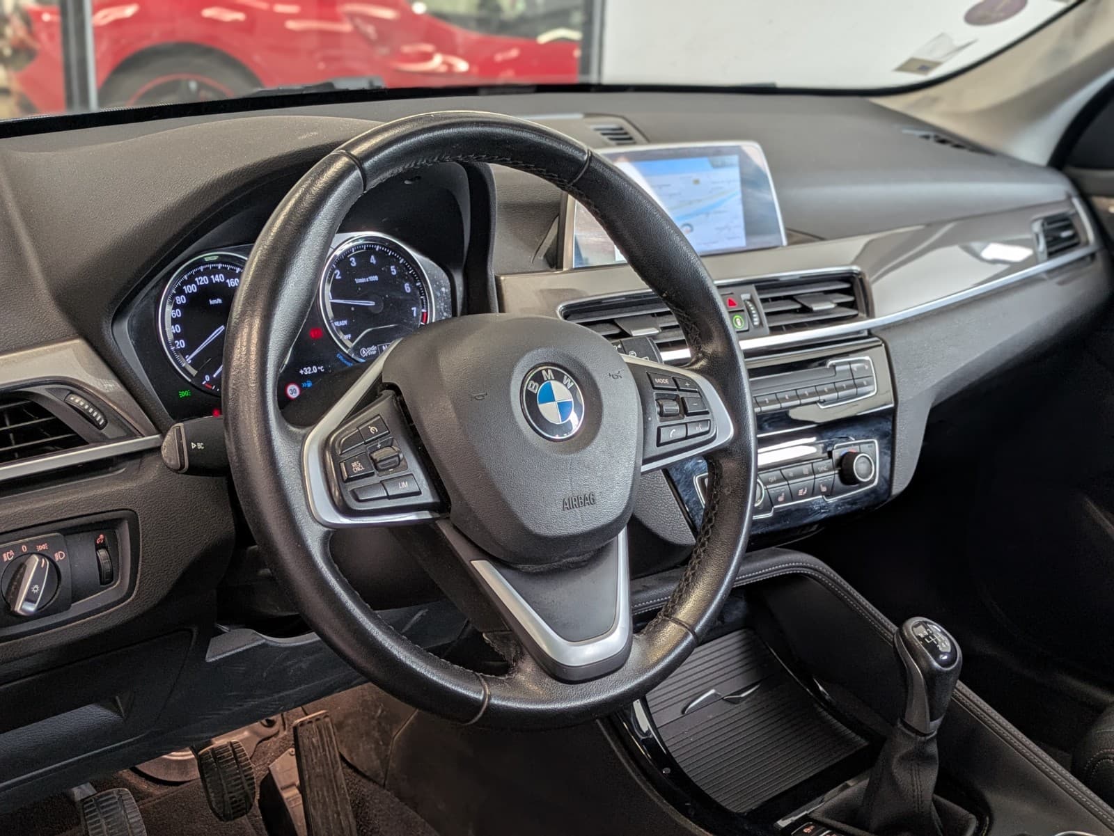 BMW X1 F48 LCI sDrive 18i 140cv xLine / Sièges Chauffants / GPS / Camera — photo 7