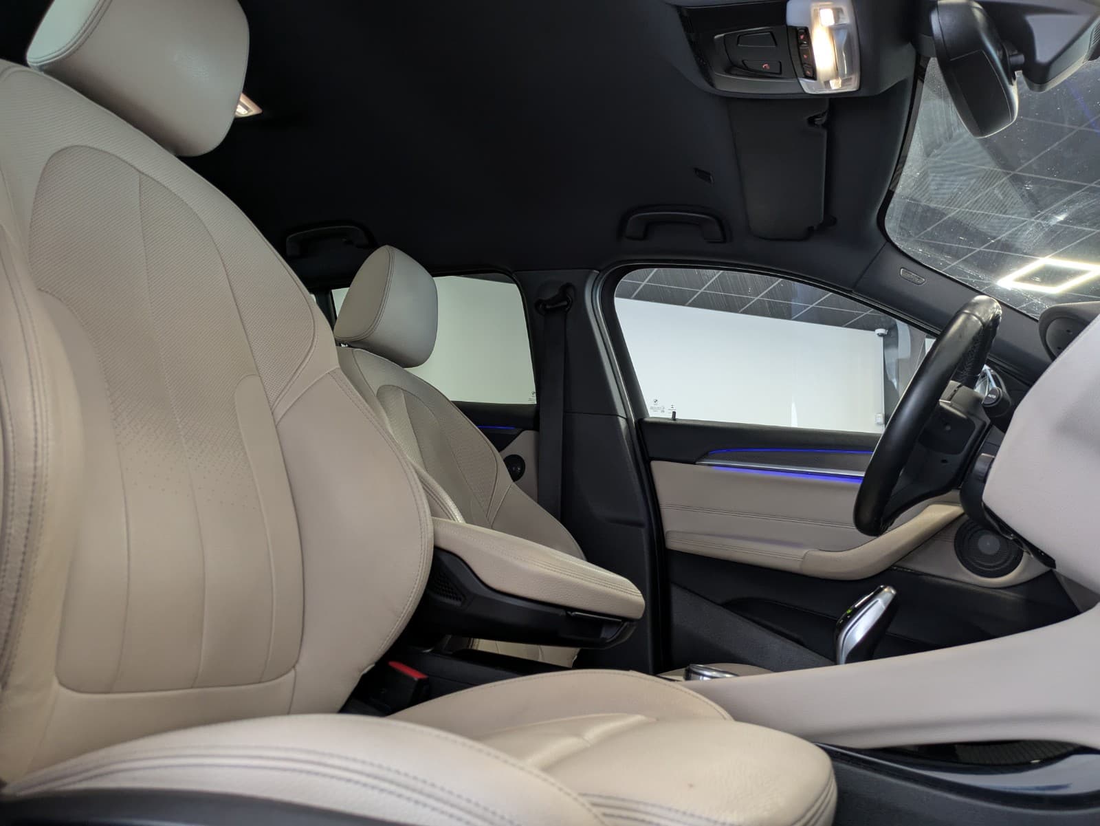 BMW X2 xDrive 20i 192cv BVA8 M Sport / Affichage Tete Haute / Sièges Chauffants / Camera — photo 5