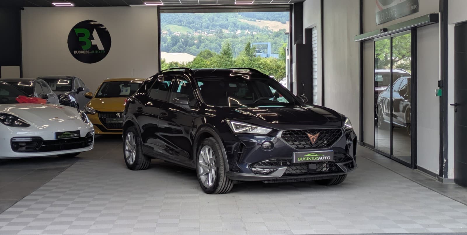 CUPRA FORMENTOR e-HYBRID 245cv DSG6 / GPS / CarPlay / Camera — photo 2