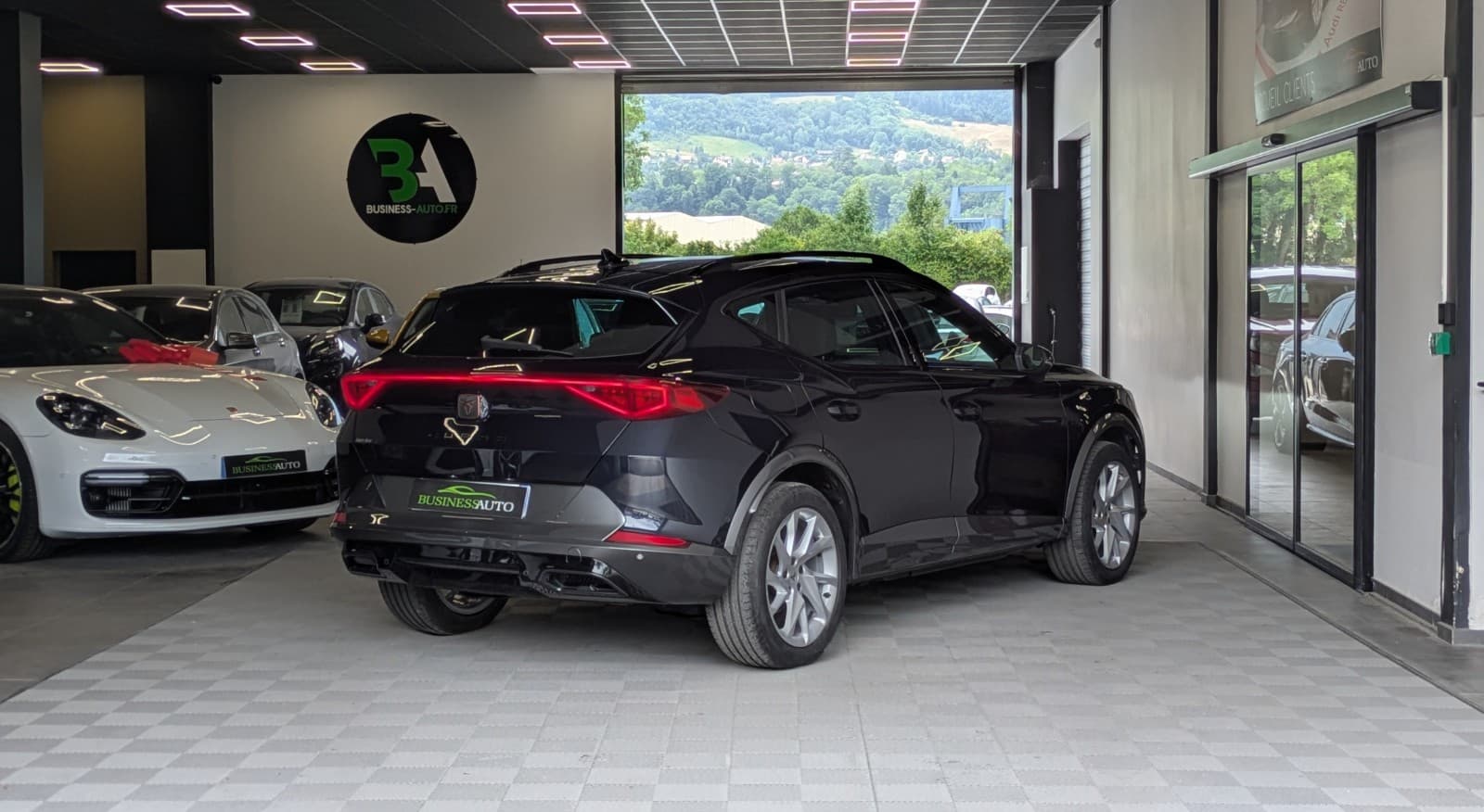 CUPRA FORMENTOR e-HYBRID 245cv DSG6 / GPS / CarPlay / Camera — photo 9