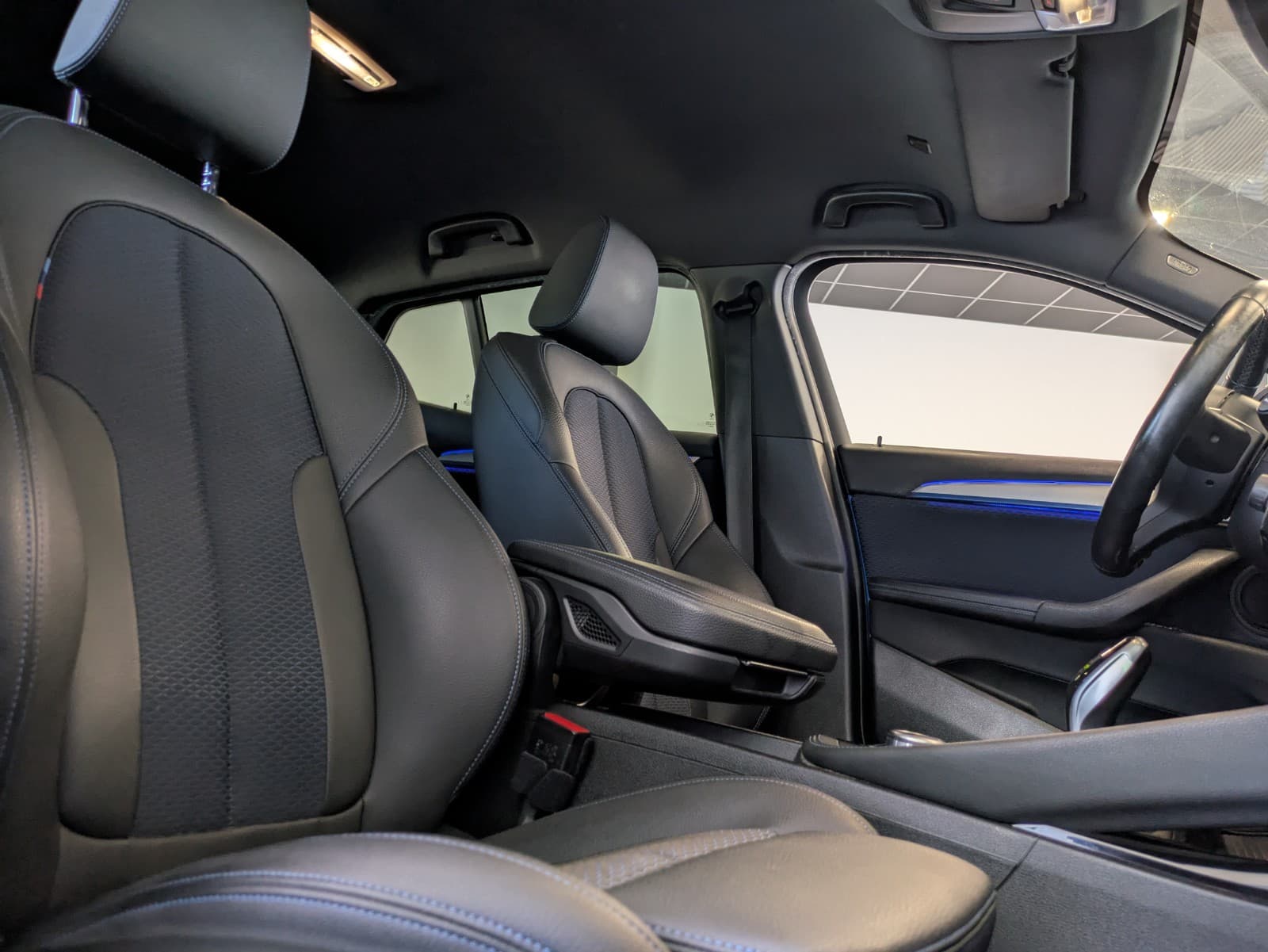 BMW X2 xDrive 20i 178cv BVA8 M Sport / GPS / Camera / Sièges Chauffants — photo 5