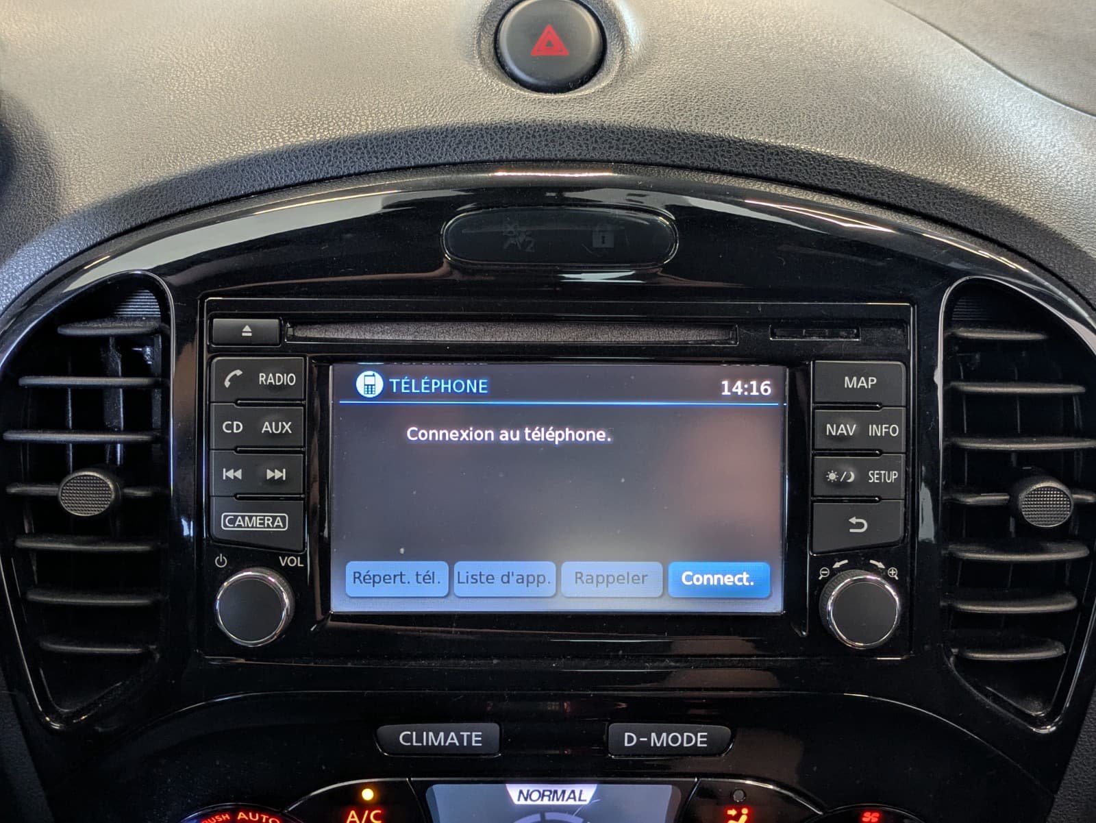 NISSAN JUKE 1.6e DIG-T 190 All-Mode 4x4-i Connect Edition Xtronic 7 A — photo 11