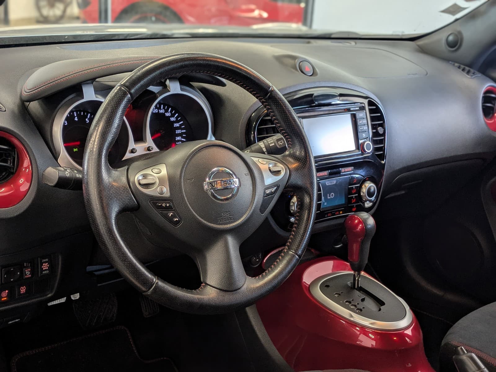 NISSAN JUKE 1.6e DIG-T 190 All-Mode 4x4-i Connect Edition Xtronic 7 A — photo 7