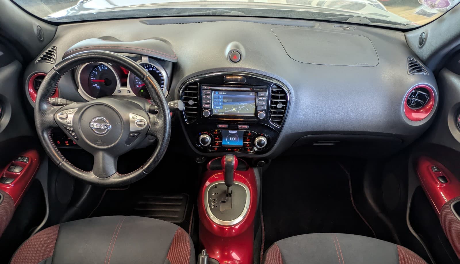 NISSAN JUKE 1.6e DIG-T 190 All-Mode 4x4-i Connect Edition Xtronic 7 A — photo 3