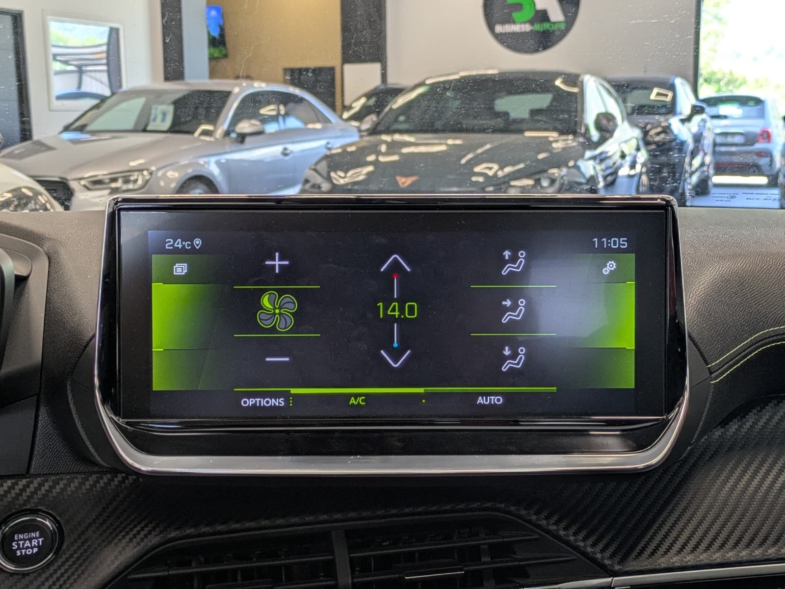 PEUGEOT 208 100cv S&S BVM6 GT Line / Phase 2 / Cockpit 3D / GPS / CarPlay / Camera — photo 11
