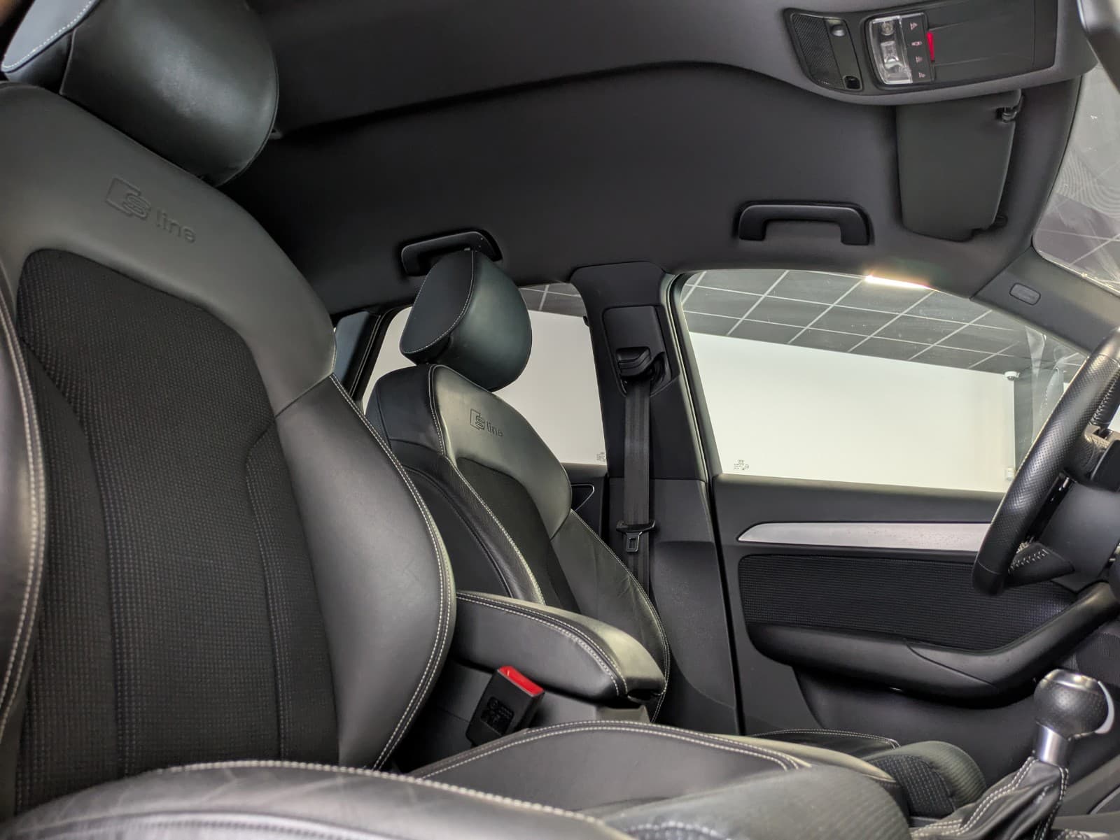 AUDI Q3 1.4 TFSI 150cv S tronic 6 S line Midnight Series / Camera / Drive Select — photo 5