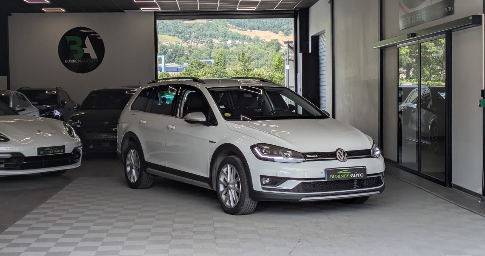 VOLKSWAGEN GOLF 2.0 TDI 150cv BMT DSG7 4Motion Alltrack / Phase 2 / GPS / KyeLess / Driving Mode — photo 2