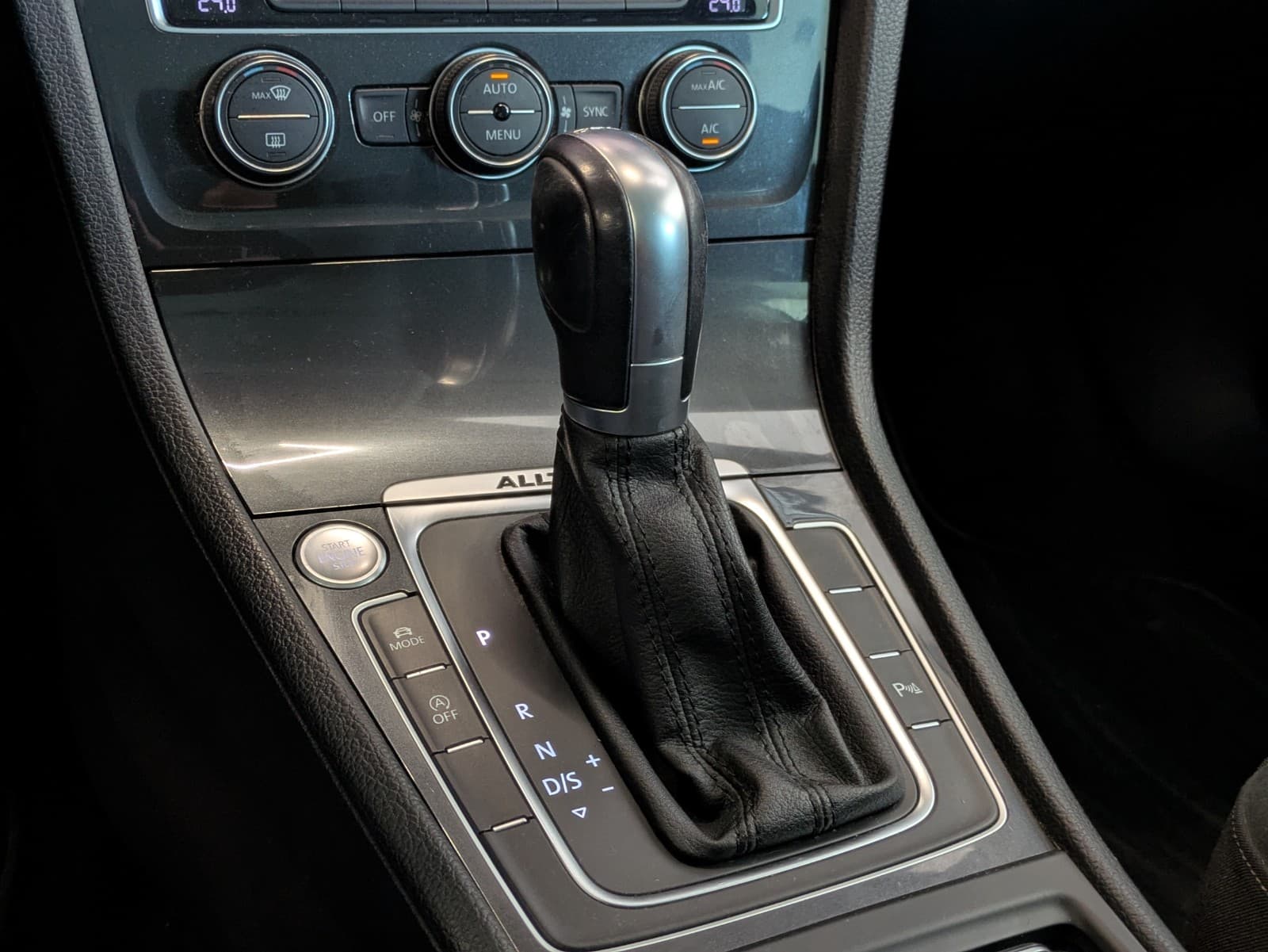 VOLKSWAGEN GOLF 2.0 TDI 150cv BMT DSG7 4Motion Alltrack / Phase 2 / GPS / KyeLess / Driving Mode — photo 7