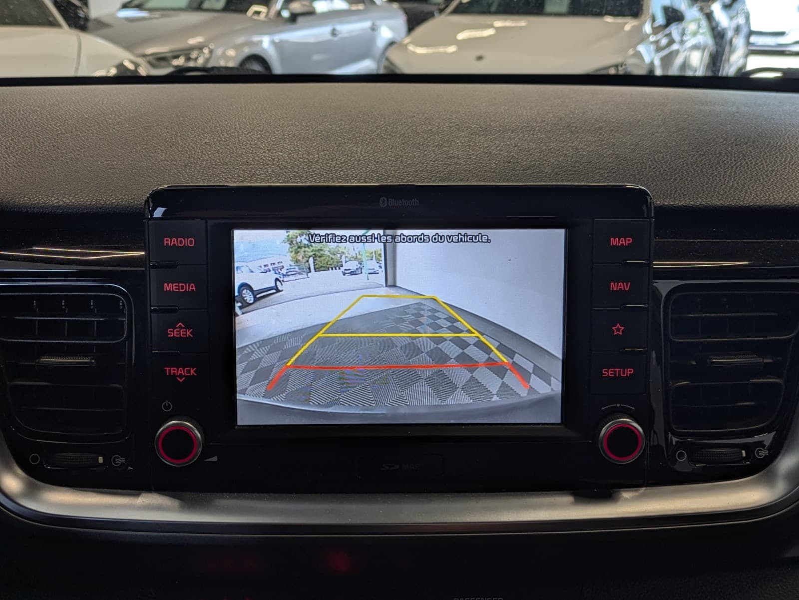 KIA STONIC 1.0 T-GDi 120cv Launch Edition / GPS / CarPlay / Camera — photo 8