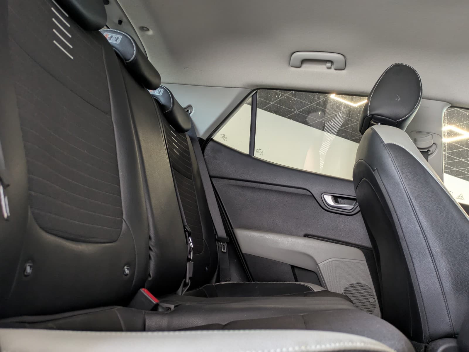 KIA STONIC 1.0 T-GDi 120cv Launch Edition / GPS / CarPlay / Camera — photo 4