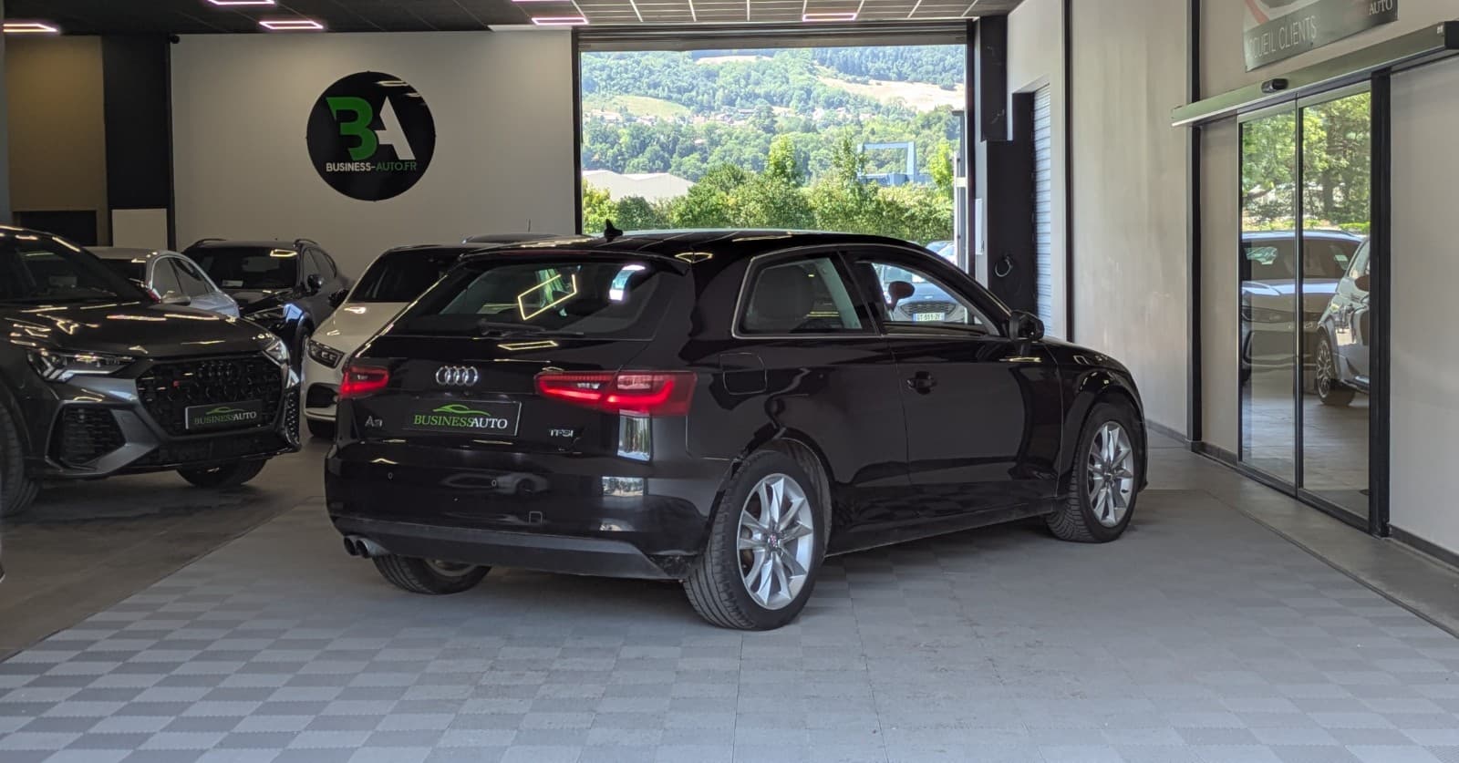 AUDI A3 1.4 TFSI 122cv Ambition Luxe / GPS / Drive Select /Camera — photo 9