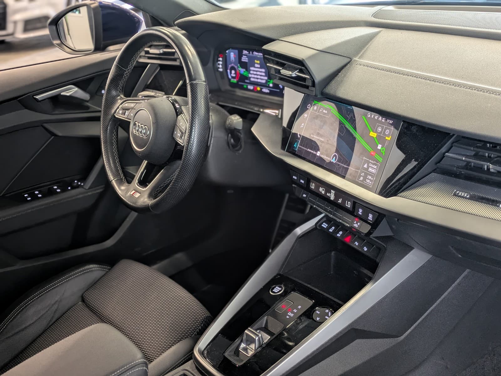 AUDI A3 35 TDI 150cv S tronic 7 S Line / Camera / GPS / CarPlay / Drive Select — photo 6