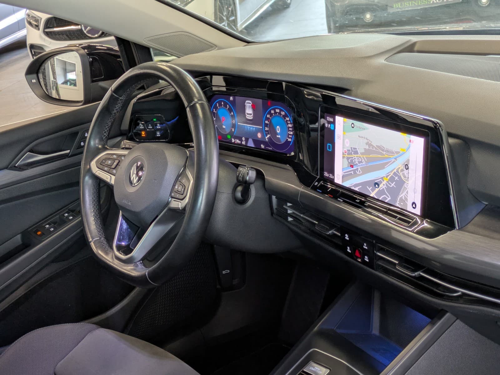 VOLKSWAGEN GOLF 1.5 eTSI 150cv DSG7 Style / Camera / GPS / CarPlay — photo 6