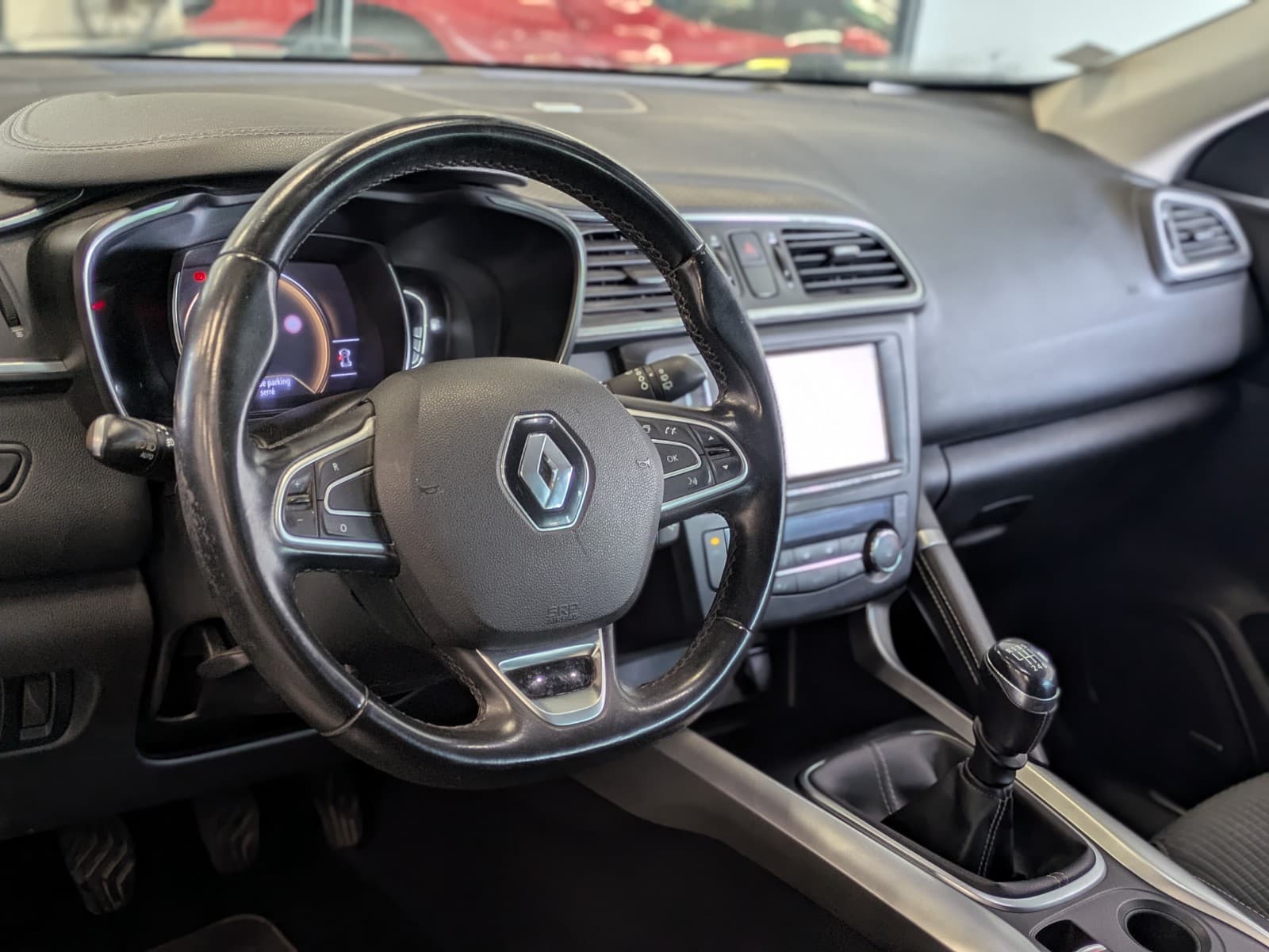 RENAULT KADJAR dCi 110cv Energy Intens / GPS / Camera / Bose / Attelage — photo 7